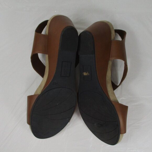 COMFORT PLUS Tan Wedge Sandals Size 9.5 - Picture 8 of 9